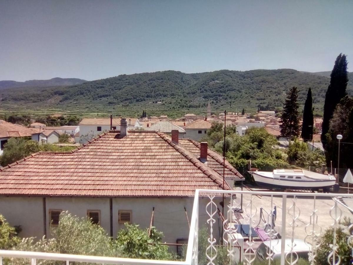 Relax Garden Apartment Stari Grad  Bagian luar foto